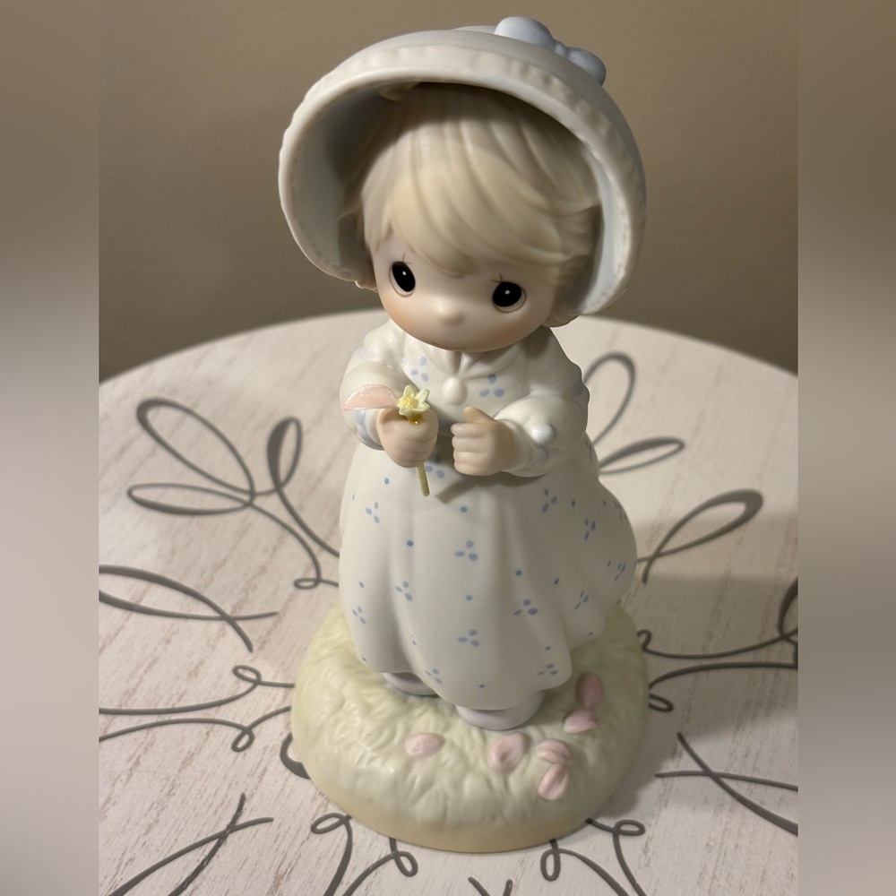 Precious Moments He Loves Me Figurine